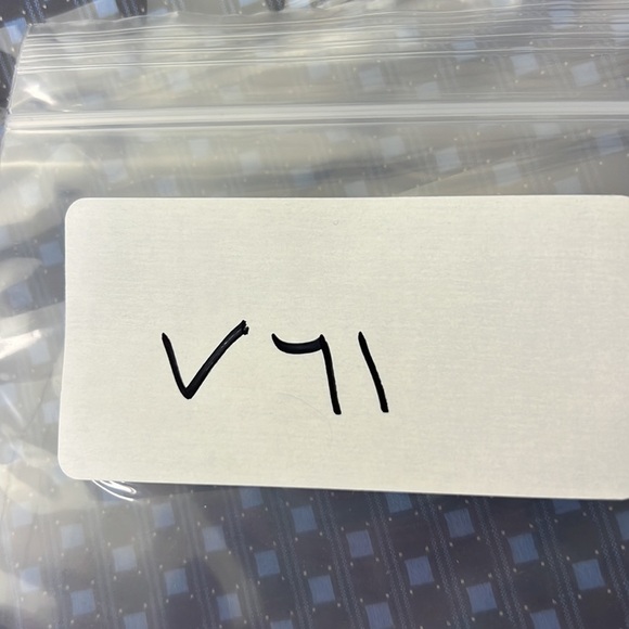 Robert Graham blue & white button down classic fit button down shirt - Picture 10 of 10